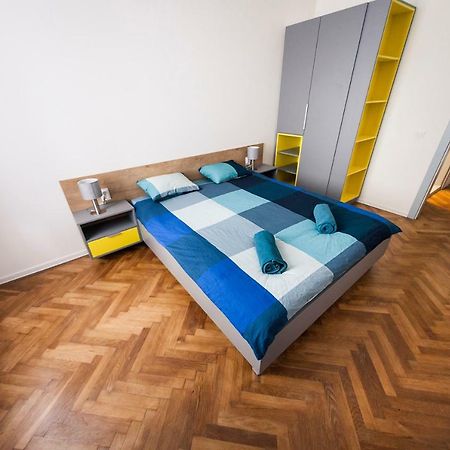 Central Luxury 3 Κλουζ-Ναπόκα Εξωτερικό φωτογραφία